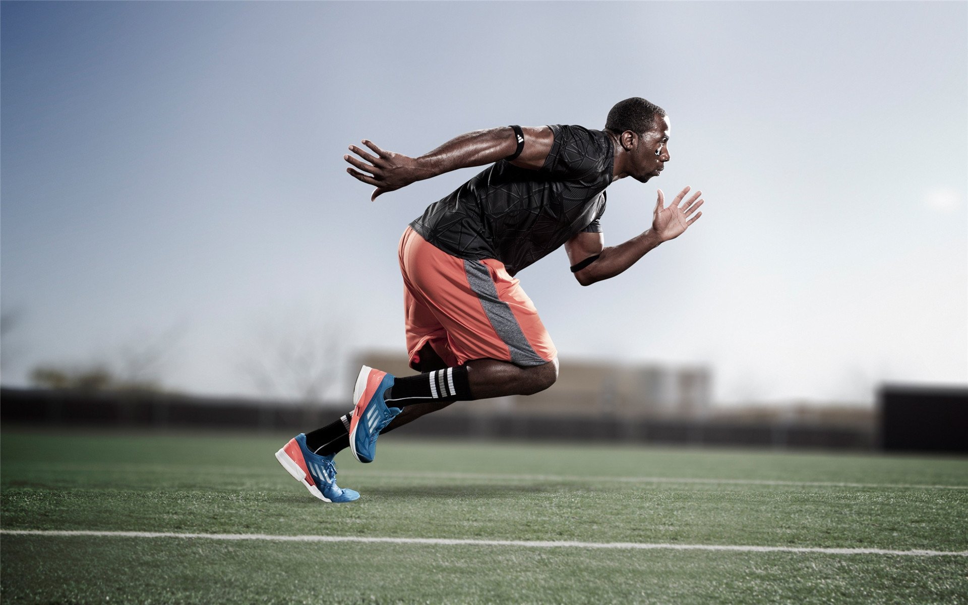 德甲全场焦点:攻防对抗中的精彩瞬间,德甲现场